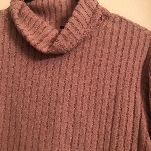 The Limited Petite Hacci Knit Turtleneck - Picture 6 of 12